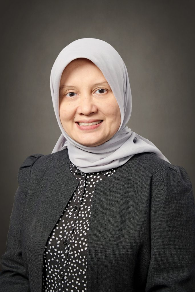 Dwina-Roosmini-1-683x1024